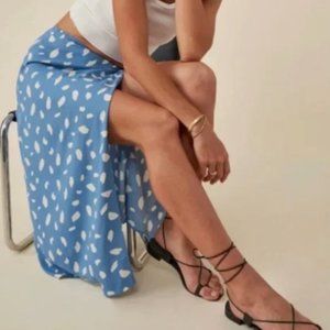 Reformation Kara Skirt in Wave